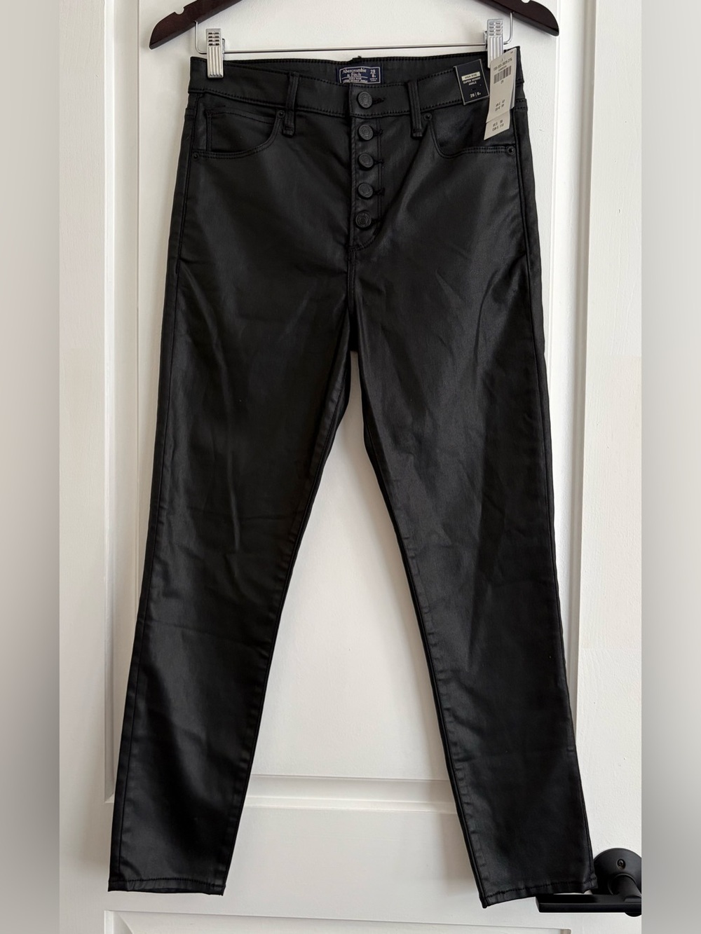 NWT ABERCROMBIE & FITCH High-Rise Super Skinny Ankle Jeans, Black (29)